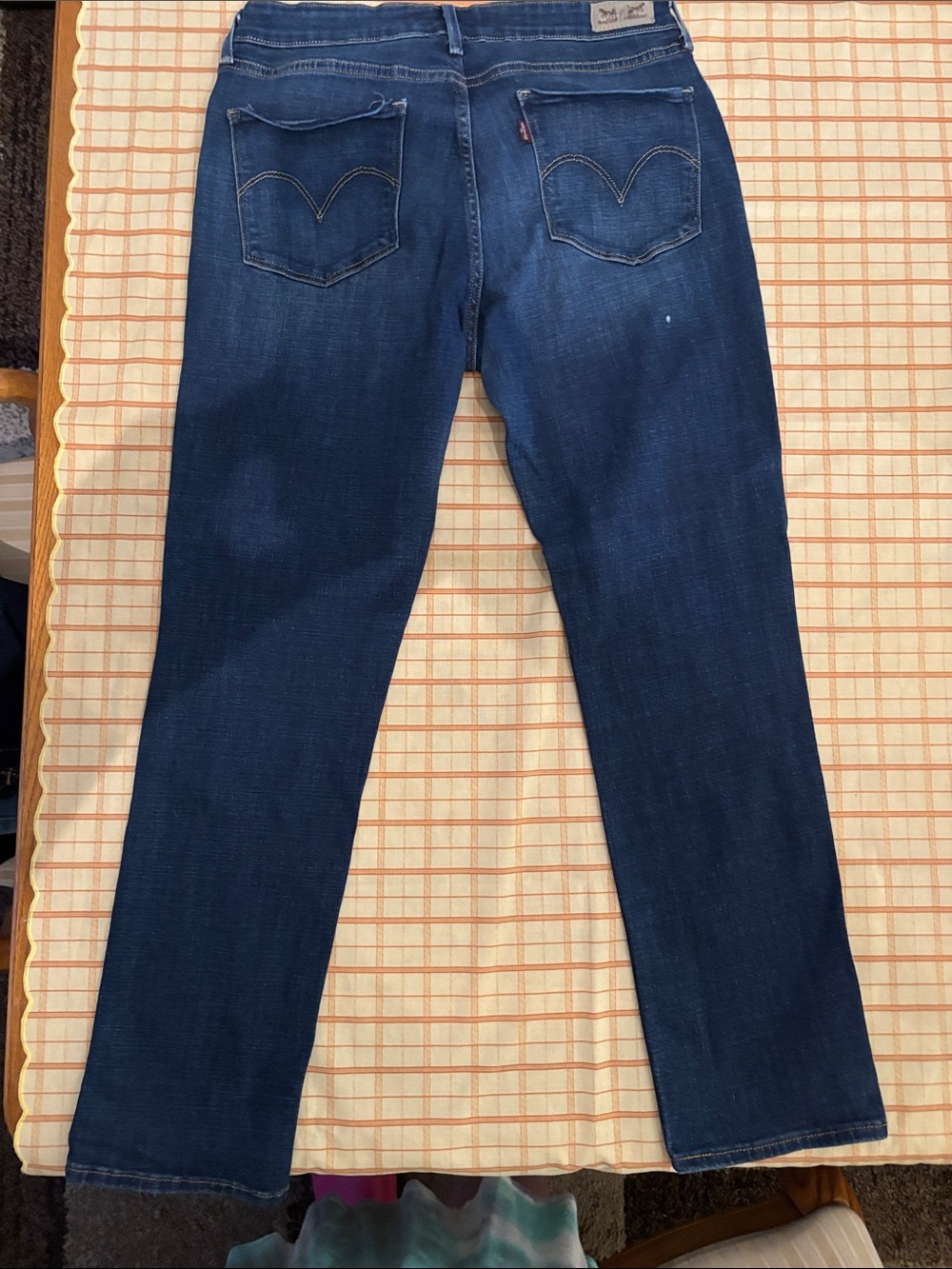 Levi’s Classic Women's Dark Blue Mid Rise Skinny Jeans - Picture 3 of 6